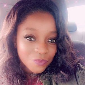 Meet your Posher, Elva